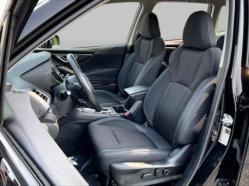 Used 2023 Subaru Forester Premium AWD/4WD image 8