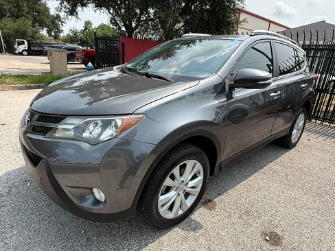 Used 2013 Toyota RAV4 Limited FWD image 3