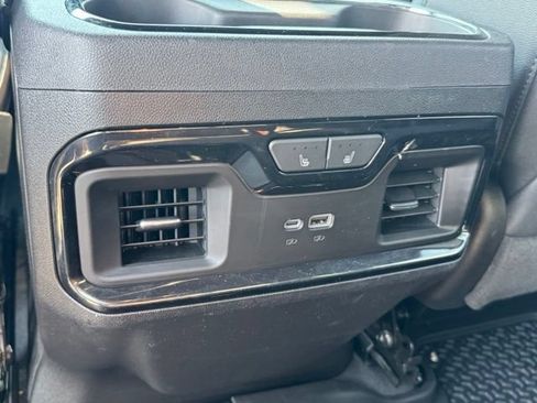 Used 2024 GMC Sierra 1500 AT4 w/ Technology Package AWD/4WD image 21