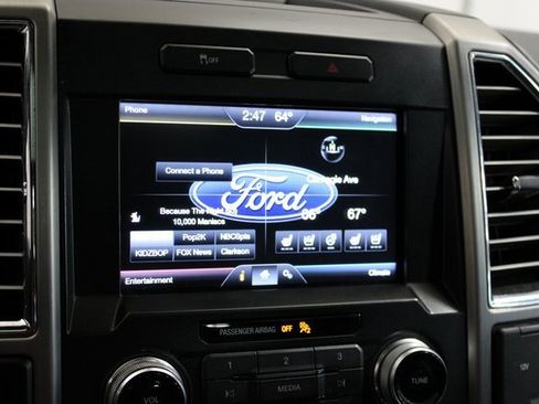 Used 2015 Ford F150 Platinum image 18