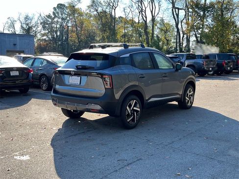 New 2026 Nissan Kicks SV w/ SV Premium Package image 4