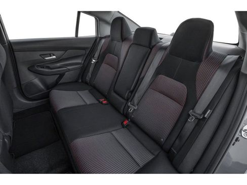 New 2026 Nissan Sentra SR FWD image 9