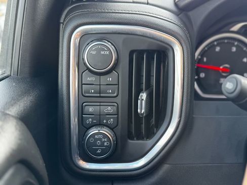 Used 2022 Chevrolet Silverado 3500 High Country w/ Safety Package II image 10