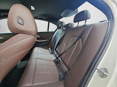 Used 2026 BMW 330i Sedan w/ Premium Package RWD image 18
