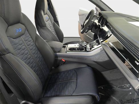 New 2026 Audi RS Q8 performance image 10