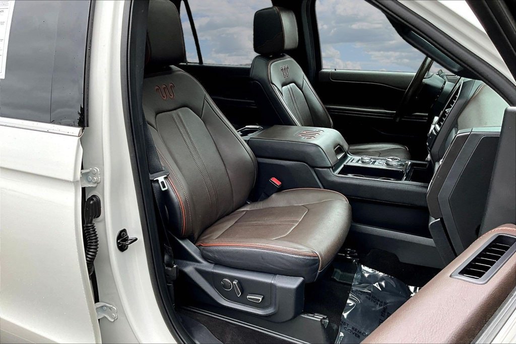 Certified 2021 Ford Expedition Max King Ranch w/ Cargo Package AWD/4WD image 32