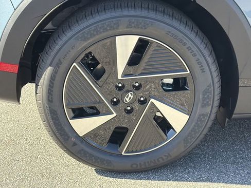 New 2026 Hyundai Ioniq 5 SEL image 17