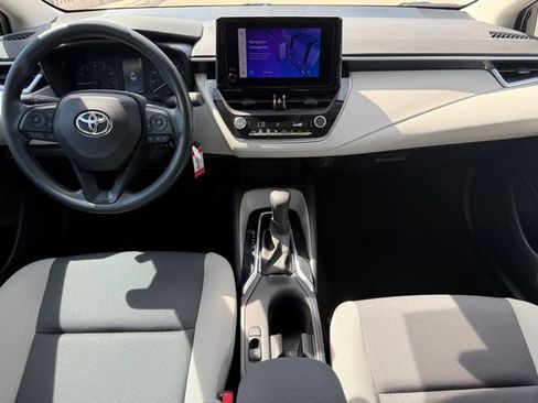 Used 2023 Toyota Corolla LE FWD image 23
