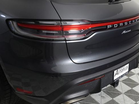 Used 2023 Porsche Macan AWD/4WD image 47