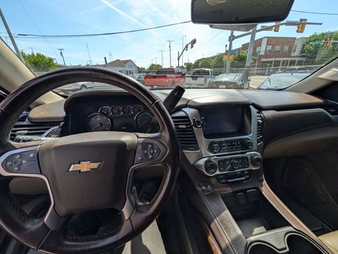 Used 2020 Chevrolet Tahoe LT RWD image 22
