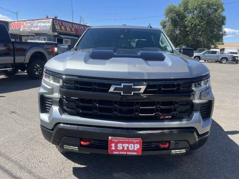 Used 2025 Chevrolet Silverado 1500 LT Trail Boss w/ Convenience Package II AWD/4WD image 2
