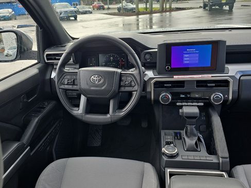 Used 2026 Toyota Tacoma SR5 AWD/4WD image 19