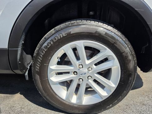 Used 2017 Ford Explorer 4WD image 10