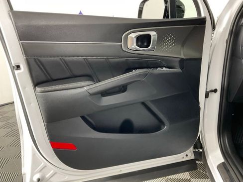 Used 2022 Kia Sorento SX image 12