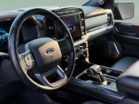 Used 2021 Ford F150 Lariat w/ Equipment Group 502A High AWD/4WD image 17