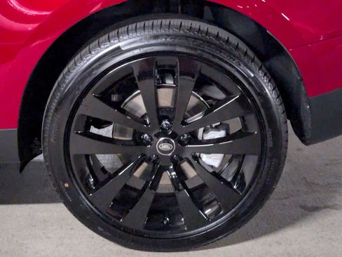 New 2025 Land Rover Range Rover Sport SE image 10