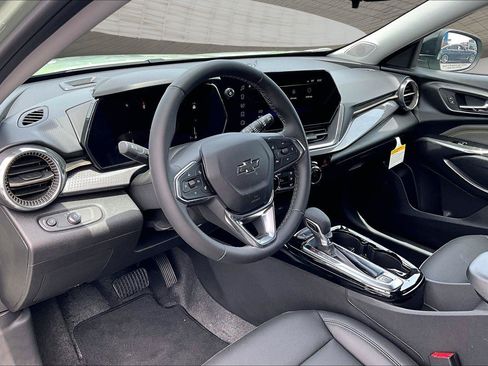 New 2026 Chevrolet Trax ACTIV w/ Driver Confidence Package FWD image 8