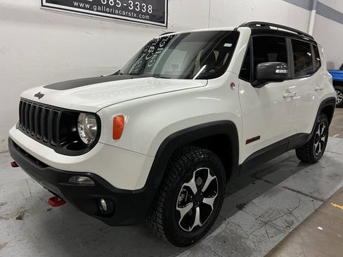 Used 2019 Jeep Renegade Trailhawk image 2