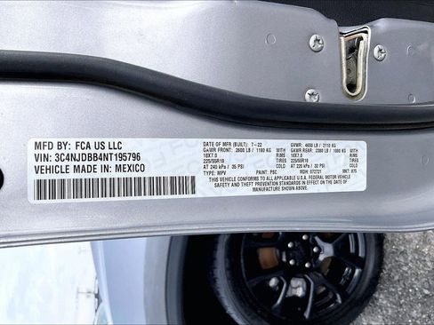 Certified 2022 Jeep Compass Altitude image 28