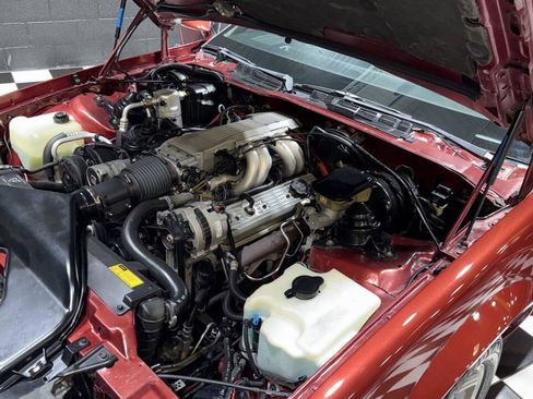 Used 1988 Chevrolet Camaro IROC-Z RWD image 62