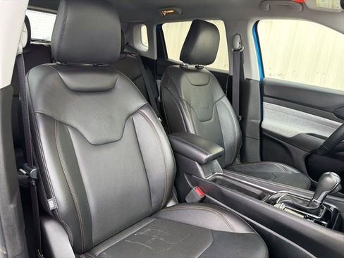 Used 2022 Jeep Compass Latitude AWD/4WD image 8