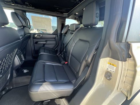 New 2025 Ford Bronco Badlands AWD/4WD image 33