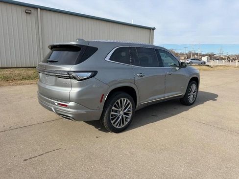 New 2026 Buick Enclave Avenir w/ Super Cruise Package image 3