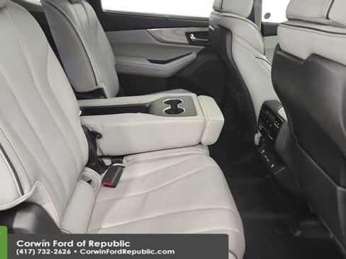 Used 2022 Acura MDX SH-AWD w/ Advance Package image 26