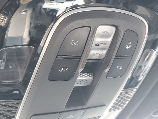 Used 2020 Hyundai Palisade Limited FWD image 30