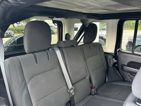 Used 2024 Jeep Wrangler Unlimited Rubicon 4xe AWD/4WD image 47