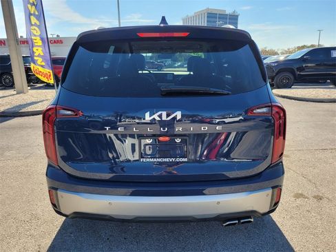 Used 2023 Kia Telluride S image 12