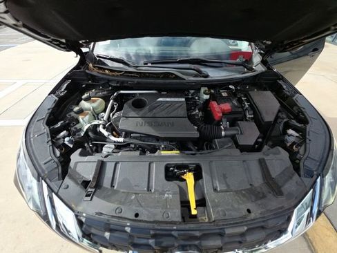Used 2023 Nissan Rogue S AWD/4WD image 27