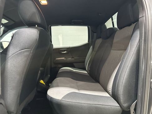 Used 2023 Toyota Tacoma TRD Sport image 15