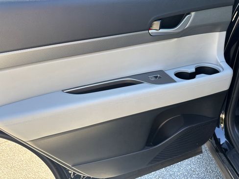 Certified 2025 Hyundai Palisade SEL image 22