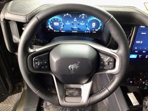 New 2025 Ford Bronco Badlands w/ Sasquatch Package image 21