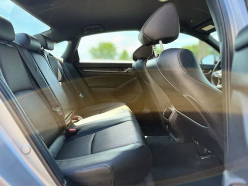 Used 2019 Honda Accord Sport image 15