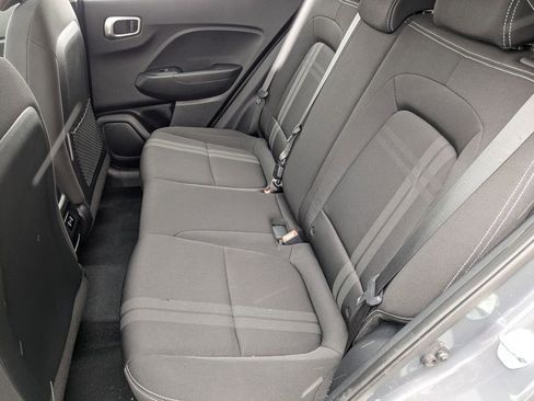 Used 2025 Hyundai Venue SEL image 27