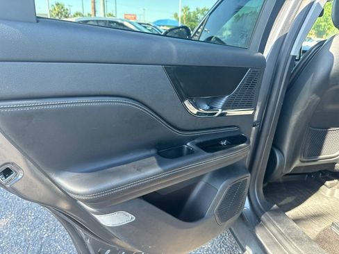 Certified 2022 Lincoln Corsair FWD w/ Equipment Group 101A image 20