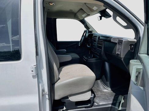 Used 2024 Chevrolet Express 2500 w/ Driver Convenience Package RWD image 22