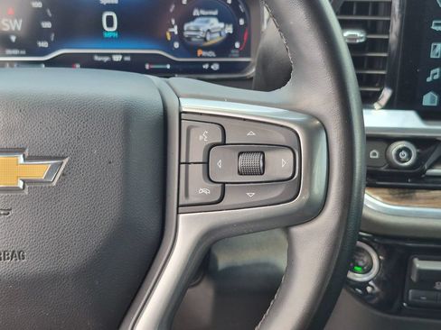 Used 2023 Chevrolet Silverado 1500 LT AWD/4WD image 19