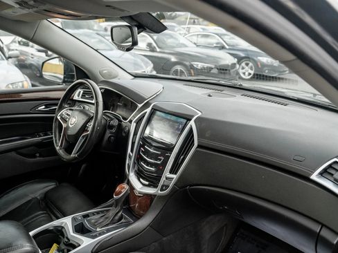 Used 2015 Cadillac SRX Luxury image 13