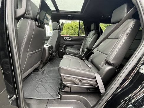 Certified 2023 Chevrolet Tahoe Z71 w/ Luxury Package AWD/4WD image 11