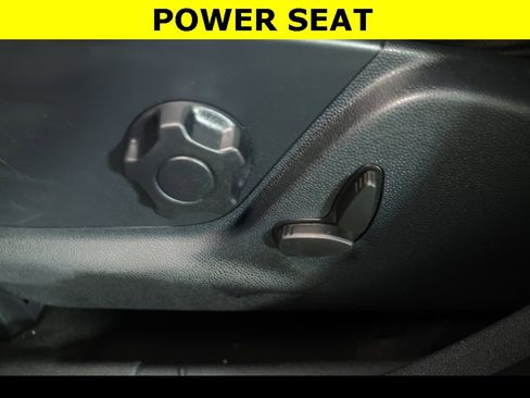 Used 2020 Ford EcoSport SE w/ SE Convenience Package image 8