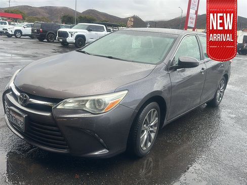 Used 2015 Toyota Camry XLE image 1