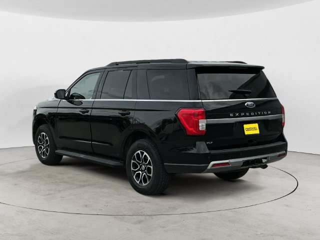 Used 2024 Ford Expedition XLT AWD/4WD image 7
