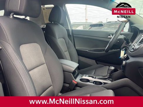 Used 2017 Hyundai Tucson SE image 11