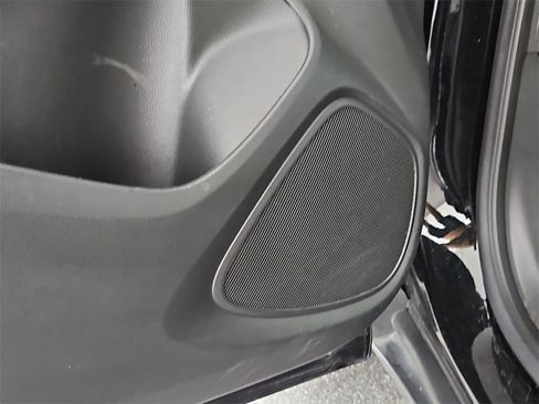 Used 2024 Buick Encore GX Preferred image 29