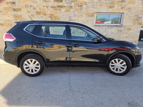 Used 2016 Nissan Rogue S image 18