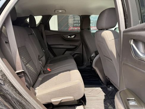 Used 2020 Chevrolet Blazer LT FWD image 25