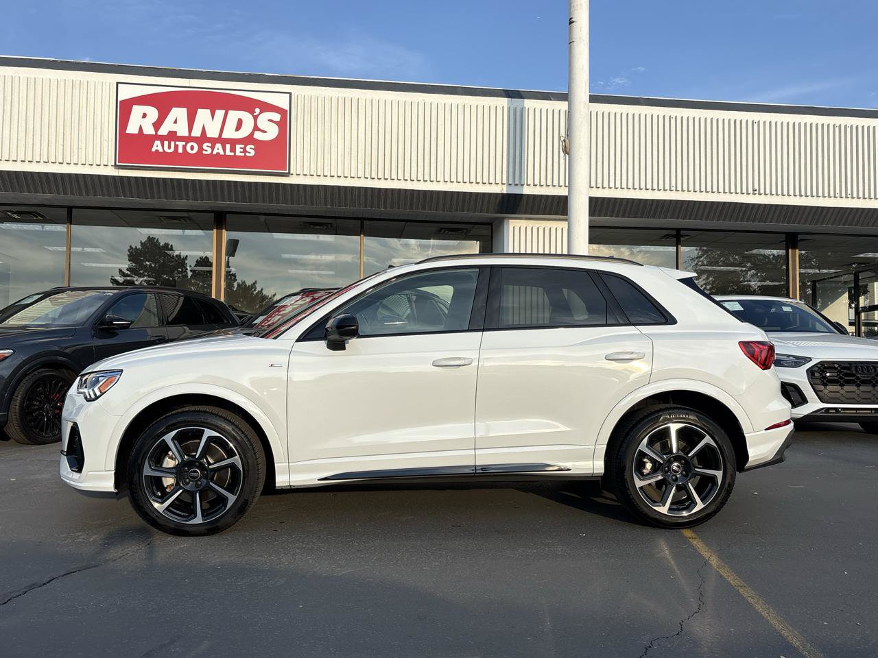 Used 2025 Audi Q3 2.0T Premium Plus AWD/4WD image 16